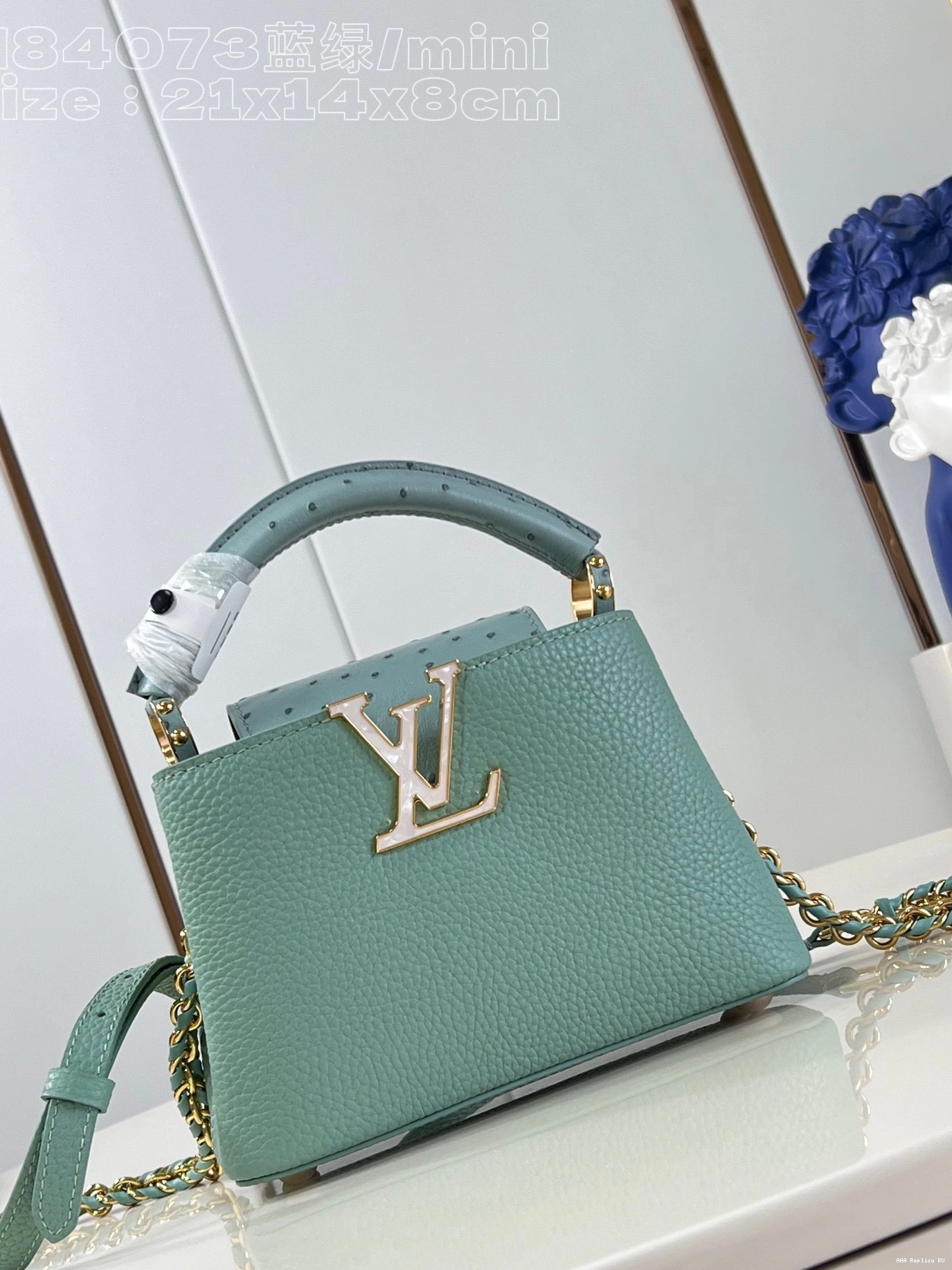 Aaa replica ru VUITTON MINI-22*12*8CM LOUIS CAPUCINES 0814
